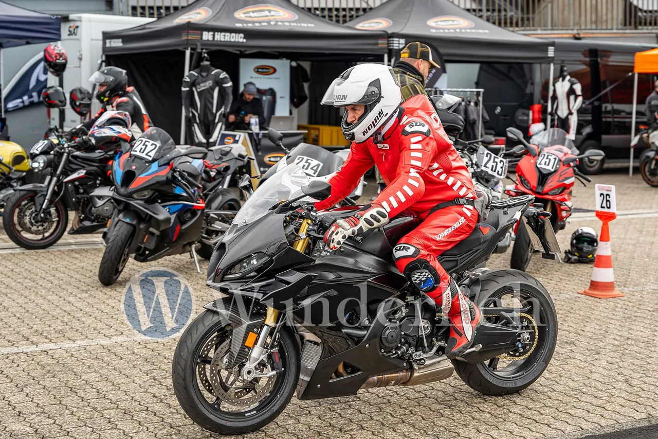 BMW S1000RR 2028 : une révolution en approche ?